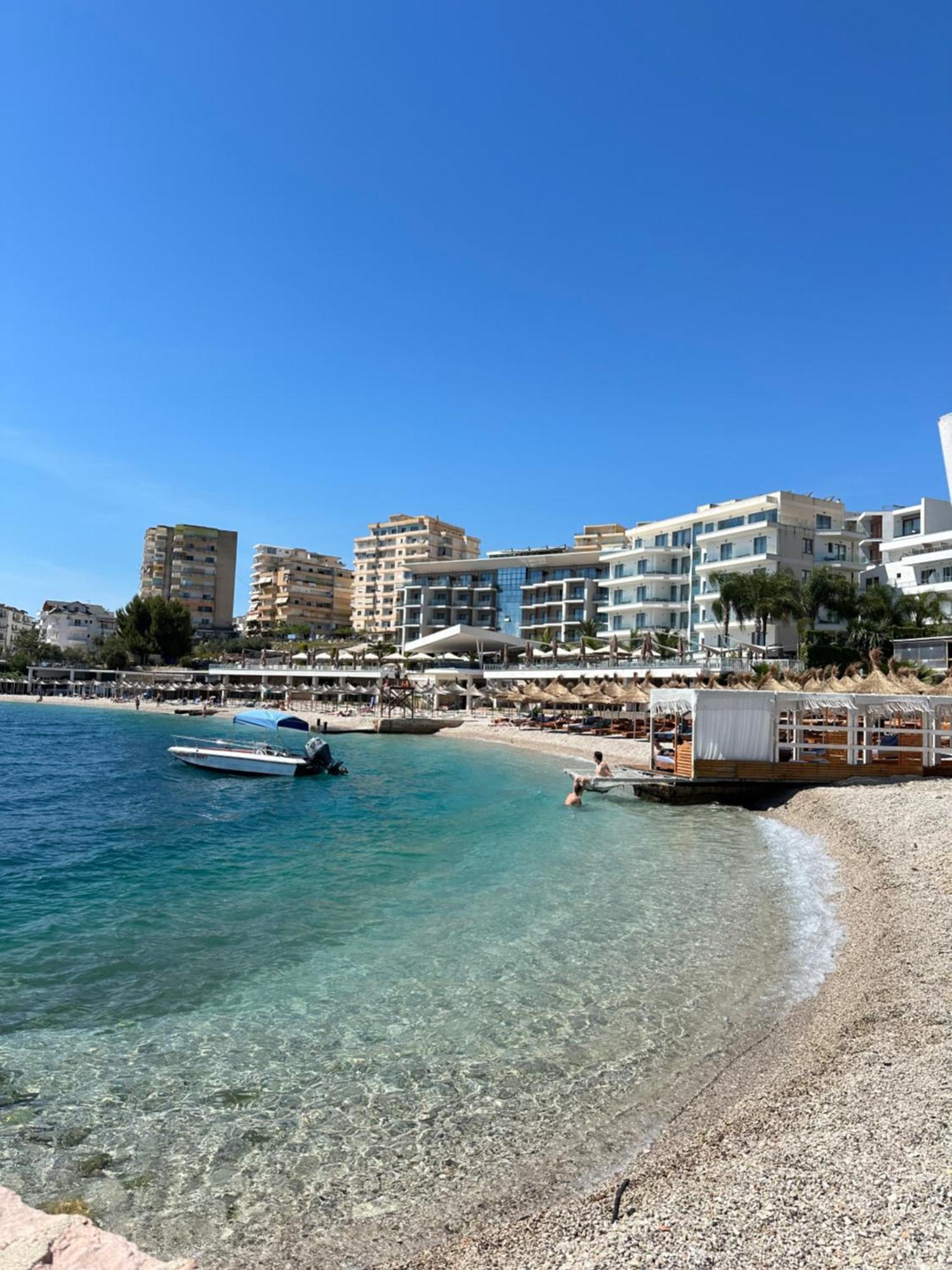 Boho Coastal Retreat Apartment Sarande Exterior photo